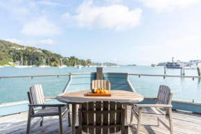 Bay of Islands 2 Bedrooms On The Water-The Landing